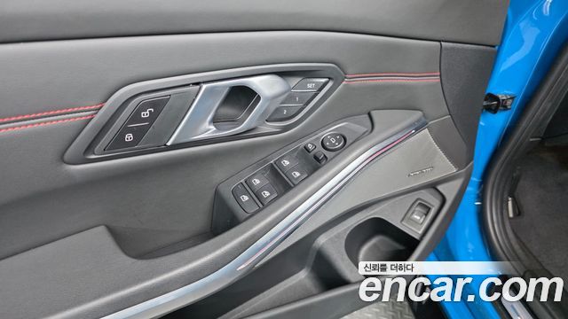 BMW M3 2025 — photo 19