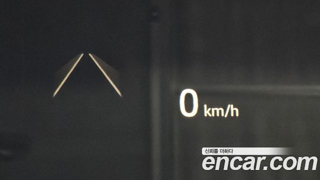 Land Rover Defender 2023 — photo 24