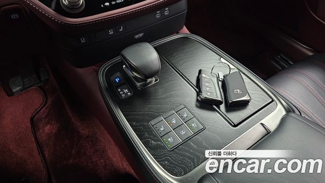 Lexus LS 2023 — photo 12