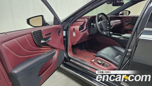 Lexus LS 2023 — photo 13
