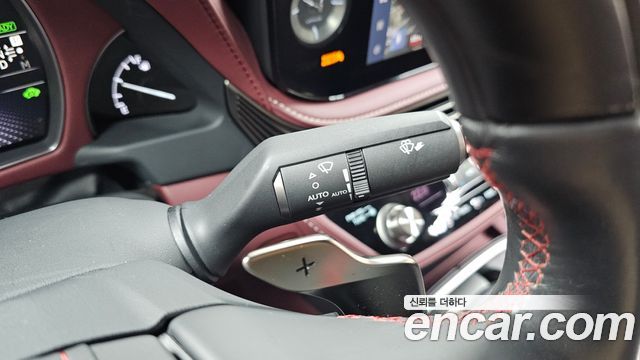 Lexus LS 2023 — photo 26