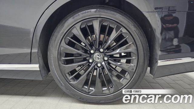 Lexus LS 2023 — photo 7