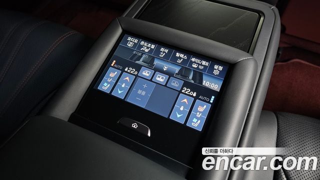 Lexus LS 2023 — photo 31