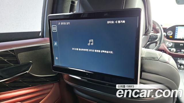Lexus LS 2023 — photo 32