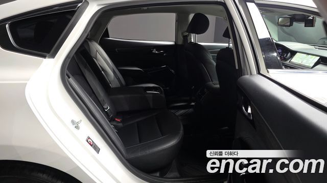 Kia K7 2020 — photo 18