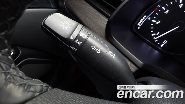 Kia K7 2020 — photo 26