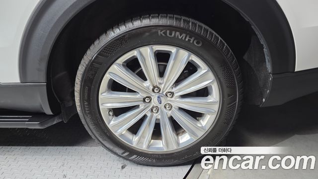 Ford Explorer 2020 — photo 7