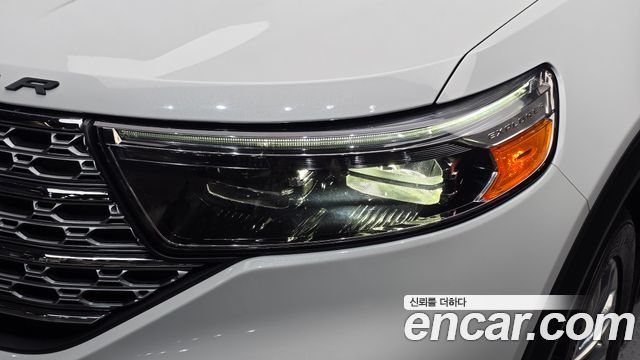 Ford Explorer 2020 — photo 8