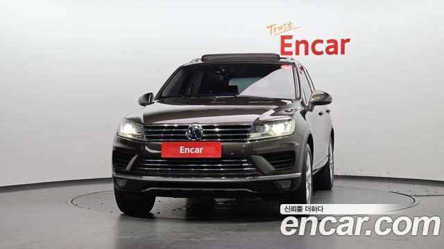 Volkswagen Touareg 2016 — photo 3