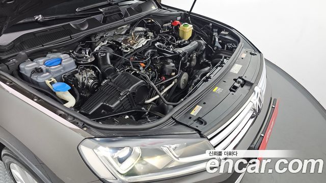 Volkswagen Touareg 2016 — photo 6