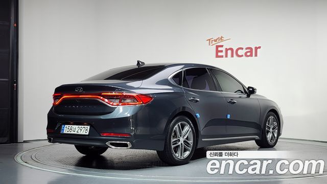 Hyundai Grandeur 2018 — photo 2
