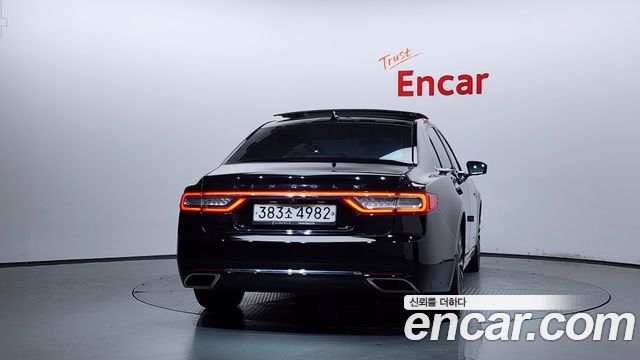 Lincoln Continental 2020 — photo 4