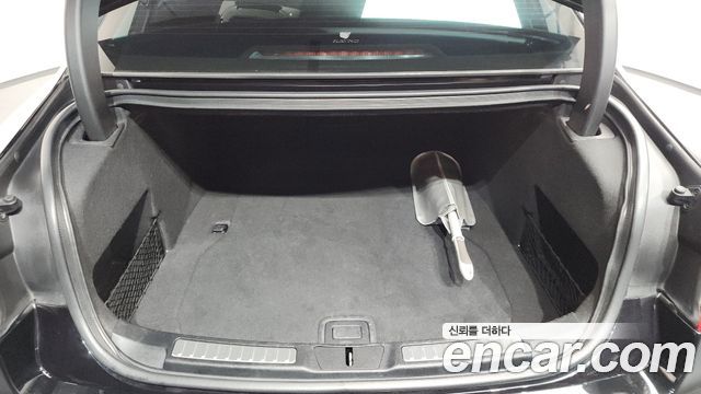 Lincoln Continental 2020 — photo 20