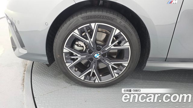 BMW 1-Series 2025 — photo 5