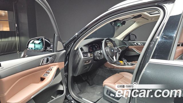 BMW X5 2023 — photo 13