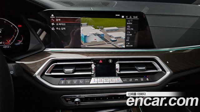 BMW X5 2023 — photo 23