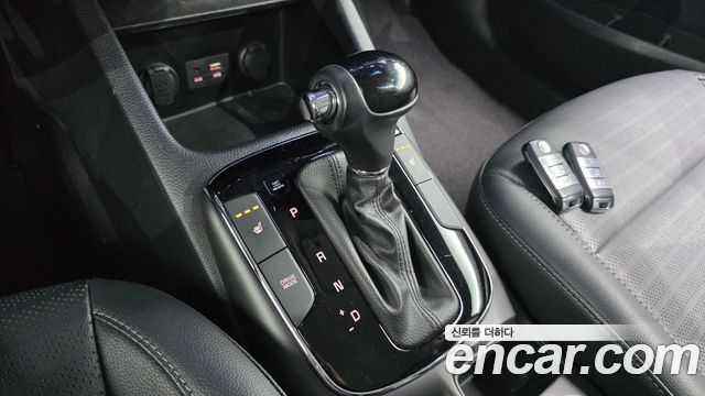 Kia K3 2016 — photo 12
