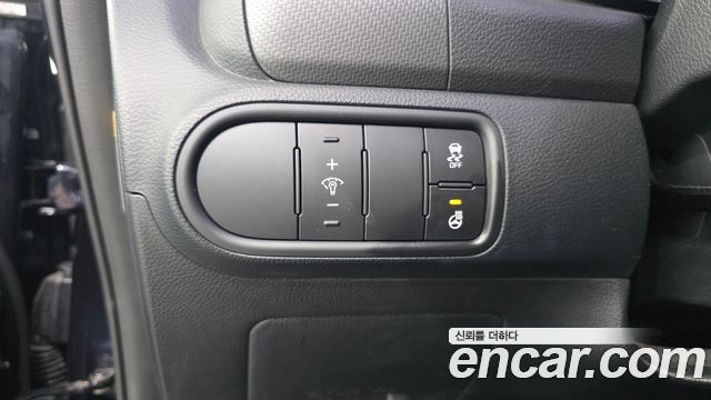 Kia K3 2016 — photo 26