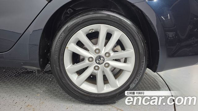 Kia K3 2016 — photo 7