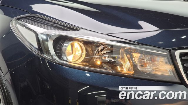 Kia K3 2016 — photo 8