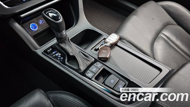 Hyundai Sonata 2016 — photo 12