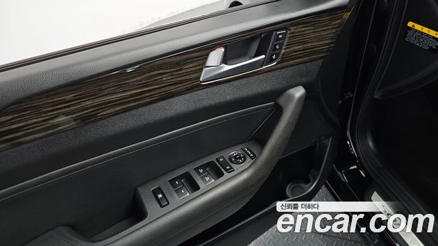 Hyundai Sonata 2016 — photo 23