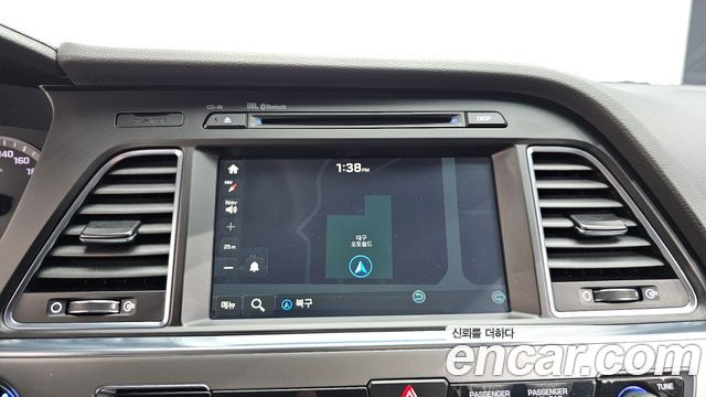 Hyundai Sonata 2016 — photo 30