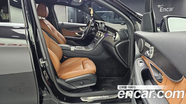 Mercedes-Benz GLC-Class 2021 — photo 17