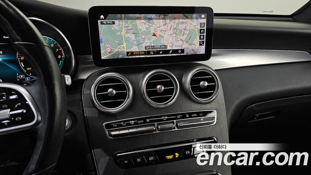 Mercedes-Benz GLC-Class 2021 — photo 20
