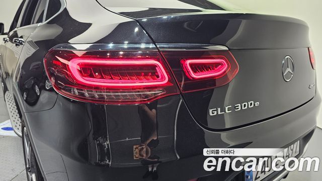 Mercedes-Benz GLC-Class 2021 — photo 9