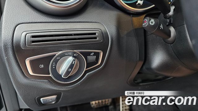 Mercedes-Benz GLC-Class 2021 — photo 28