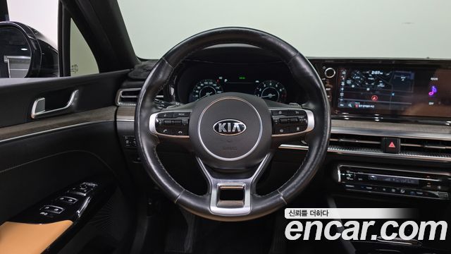 Kia K5 2021 — photo 12