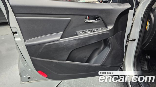 Kia Sportage 2013 — photo 14