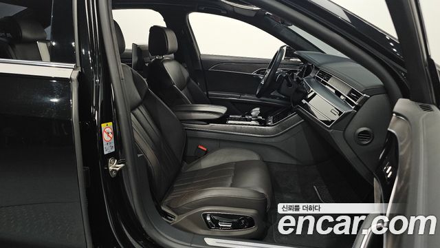 Audi A8 2021 — photo 10