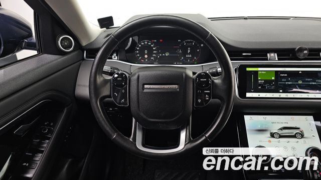 Land Rover Range Rover Evoque 2020 — photo 19