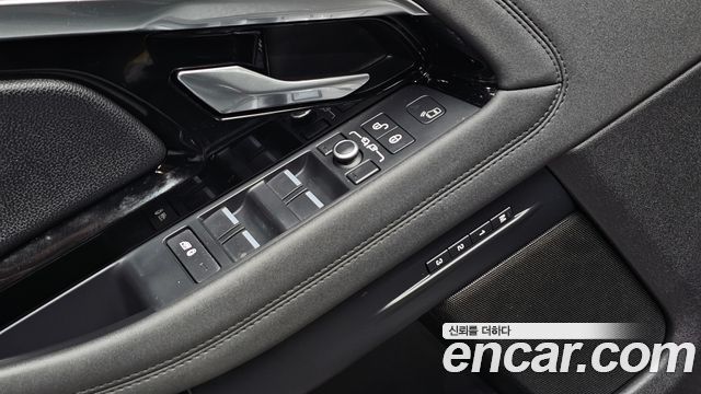 Land Rover Range Rover Evoque 2020 — photo 27
