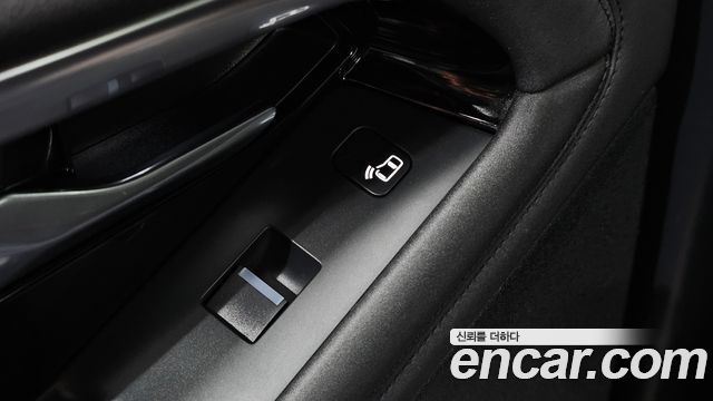 Land Rover Range Rover Evoque 2020 — photo 28