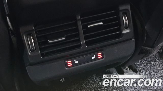 Land Rover Range Rover Evoque 2020 — photo 29