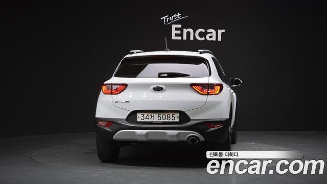 Kia Stonic 2018 — photo 4
