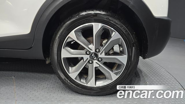 Kia Stonic 2018 — photo 5