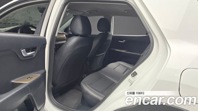 Kia Stonic 2018 — photo 17