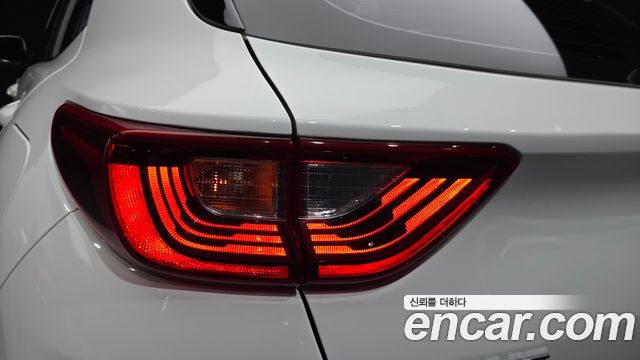 Kia Stonic 2018 — photo 9