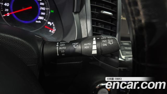 Infiniti FX 2011 — photo 19