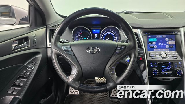 Hyundai Sonata 2012 — photo 19