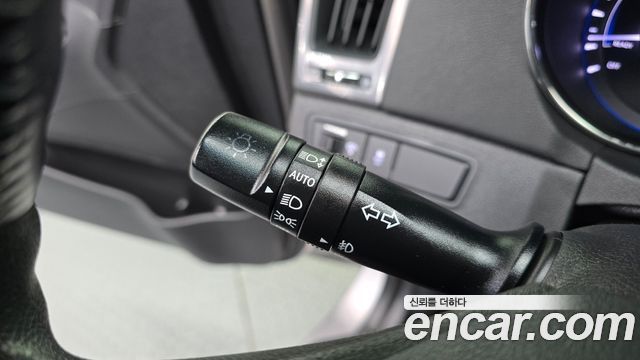 Hyundai Sonata 2012 — photo 22