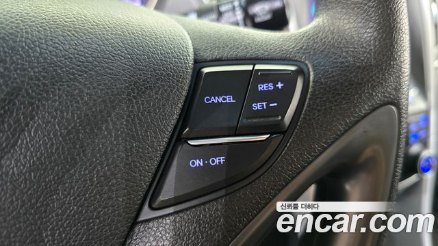 Hyundai Sonata 2012 — photo 27