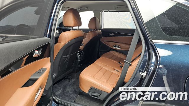 Kia Sorento 2019 — photo 11
