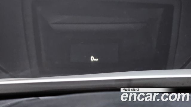 Kia K7 2017 — photo 21