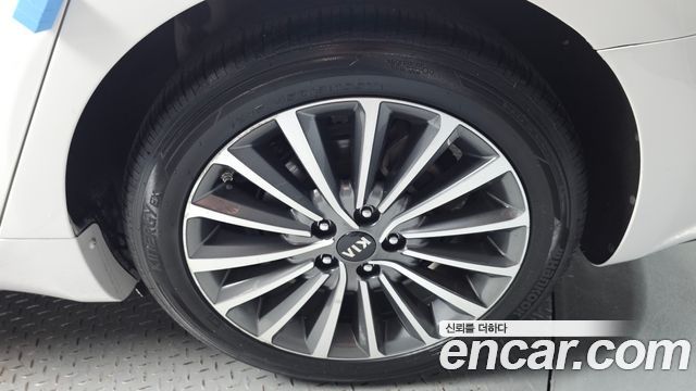 Kia K7 2017 — photo 7