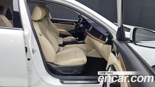 Kia K7 2017 — photo 16